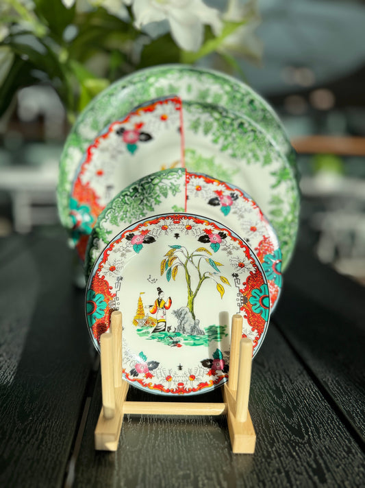 East-West Half Dream: A Bone China Plate Set That Brings Two Worlds Together