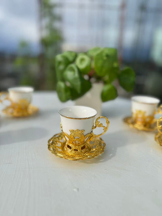 Luxury Arabic Style Tea Cup & Saucer Set – Ceramic Cup with Golden Metal Base