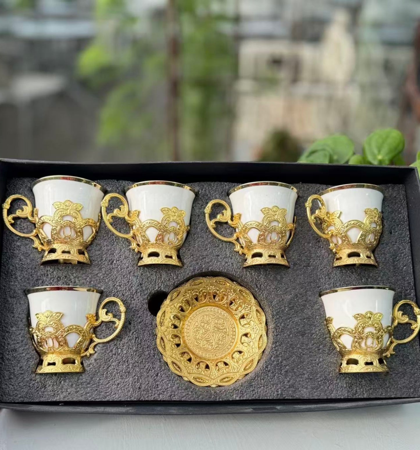 Luxury Arabic Style Tea Cup & Saucer Set – Ceramic Cup with Golden Metal Base
